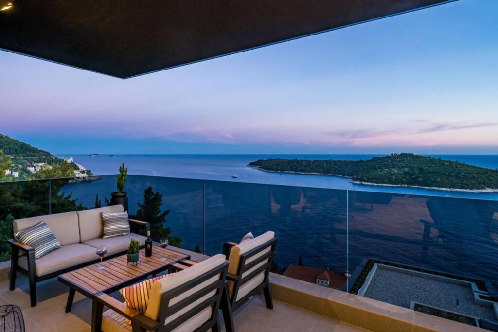 New&Stunning Luxury 5* Residence Miss Perfect دوبروفينك المظهر الخارجي الصورة